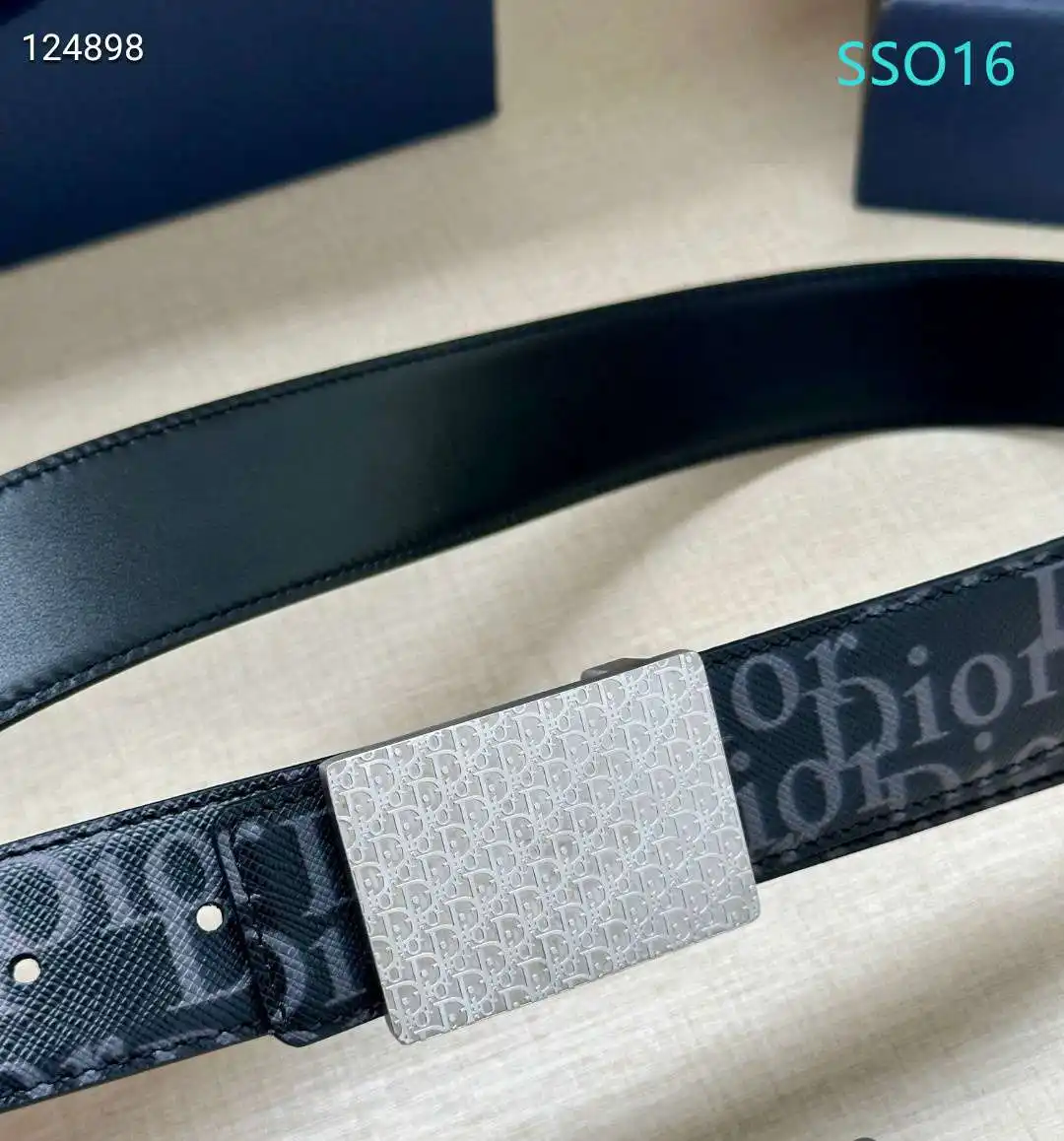 S53301250 (49).webp