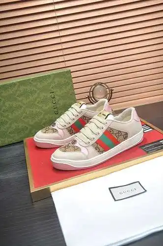Código de modelo de pareja GUCCI: 0716B70 Tamaño: mujer 35/40, hombre 38/44 (45 se puede personaliza