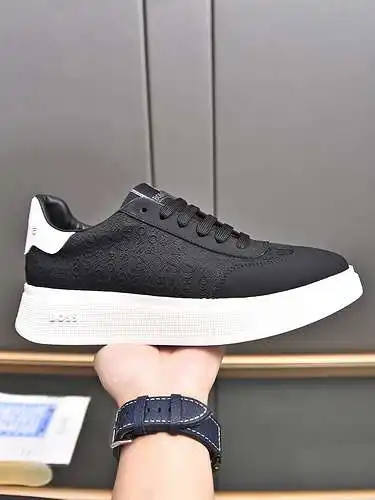 Zapatos de hombre Boss Código: 0720B20 Talla: 38 al 44 (se puede personalizar al 45, no reembolsable