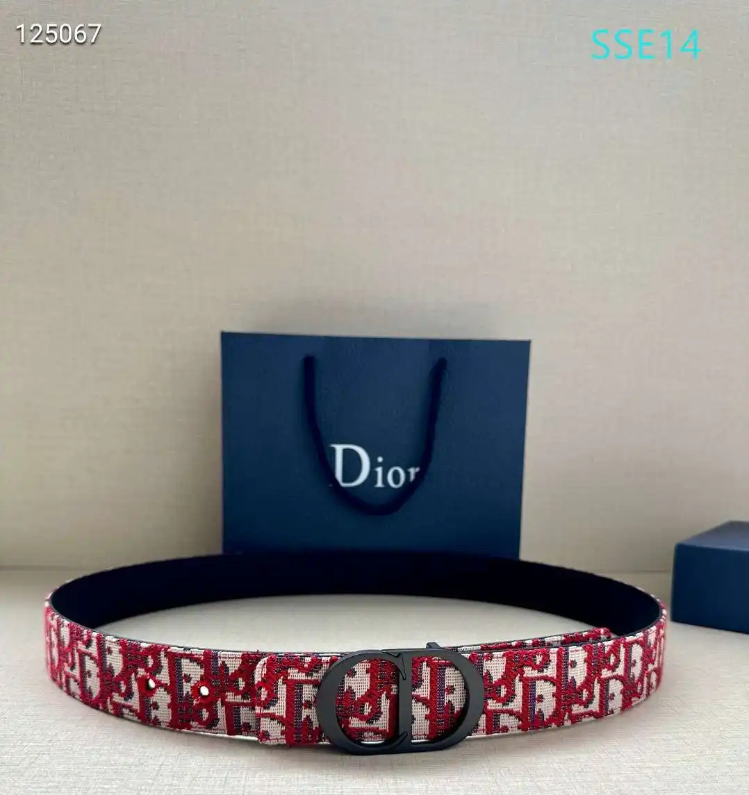 S53301250 (15).webp