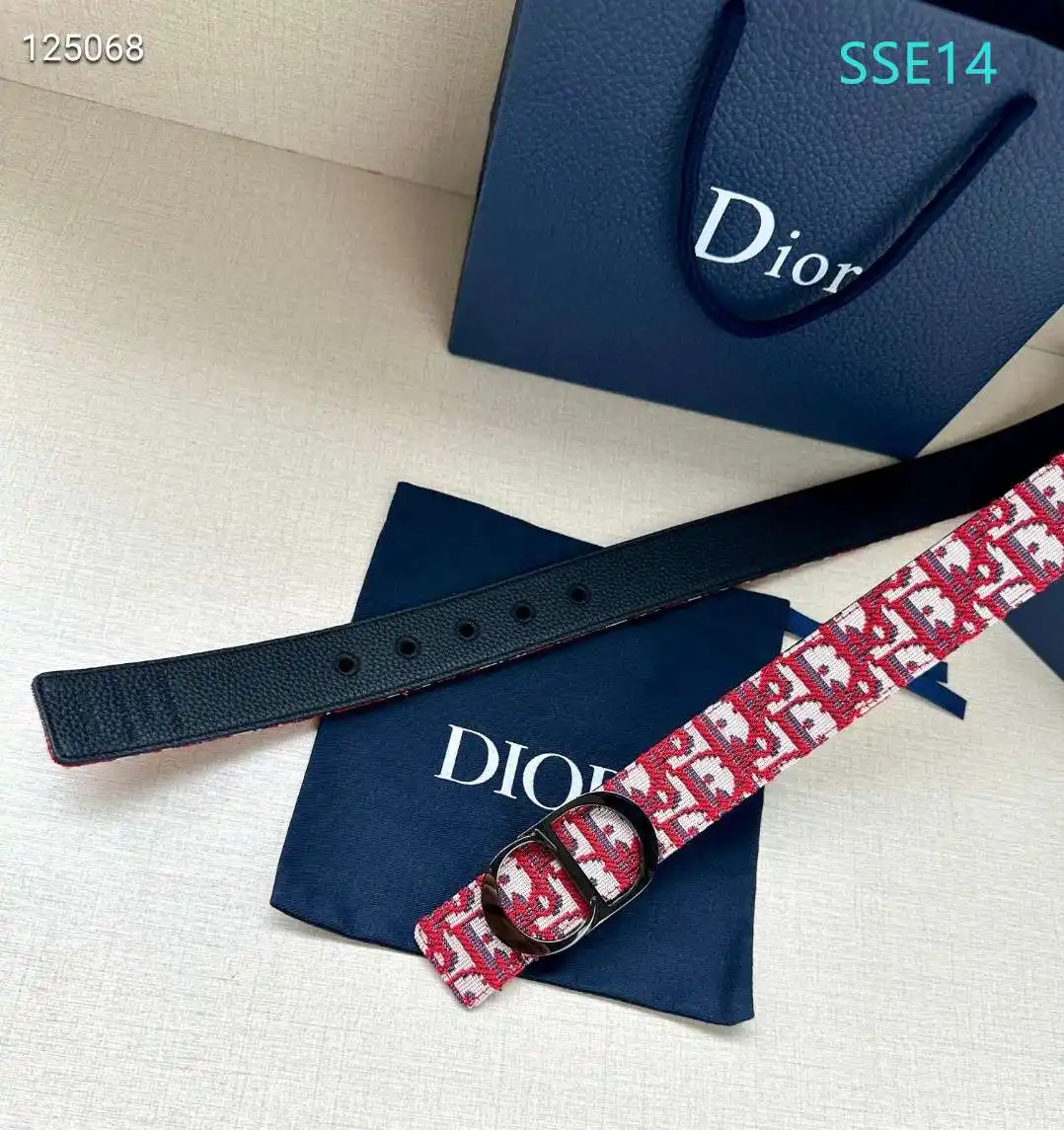 S53301250 (2).webp