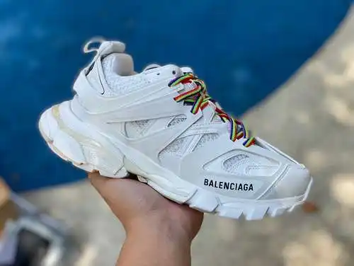Balenciaga 3.0 cinta blanca Balenciaga Triple S zapatos papá Balenciaga