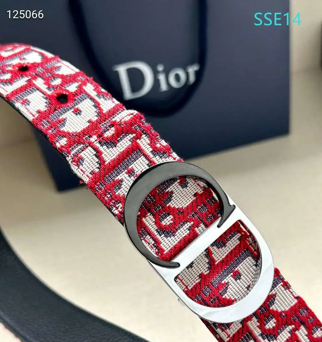 S53301250 (21).webp