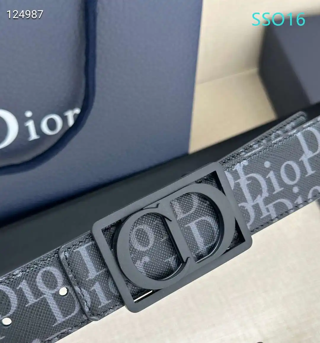 S53301250 (15).webp