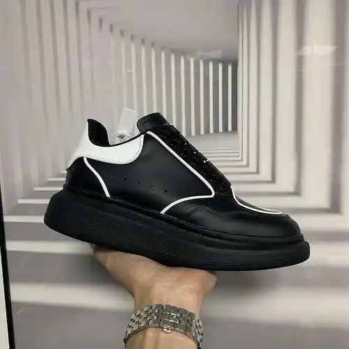 McQueen* Zapatos para hombre y mujer Código: 0318C50 Talla: Mujer 34-41., Hombre 38-46 Observaciones