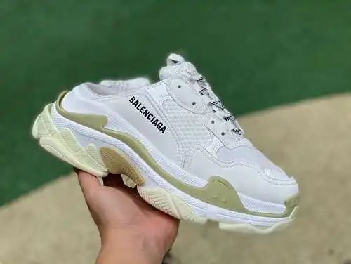 Medias pantuflas Balenciaga blanco Balenciaga Triple S sandalias de moda con logo bordado de tela ho
