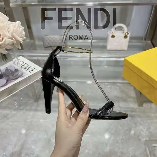 35-40 (41 personalizados) Q62YS28