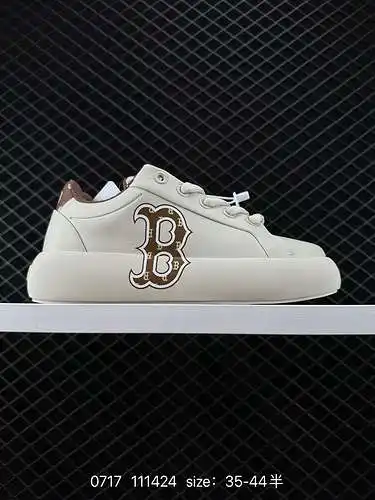 2 NY MLB Chunky Classic Base Calzado deportivo informal con suela gruesa reforzada. Las suelas están