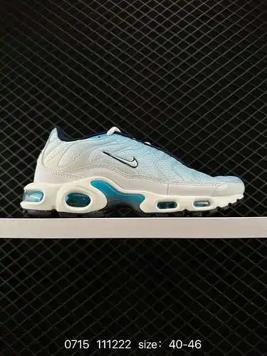 Nike Air Max Plus es un representante del calzado alternativo de Nike. TN nació en 1996. Es la prime