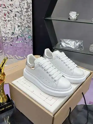 McQueen* Zapatos de hombre y mujer Código: 0526C40 Talla: Talla de mujer 35-40, Talla de hombre 39-4