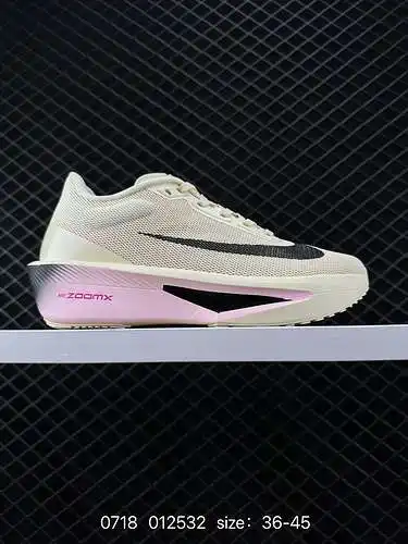 6 Zapatillas para correr NK Zoom Fly 6 Carbon Plate Marathon. La única suela correcta por el momento
