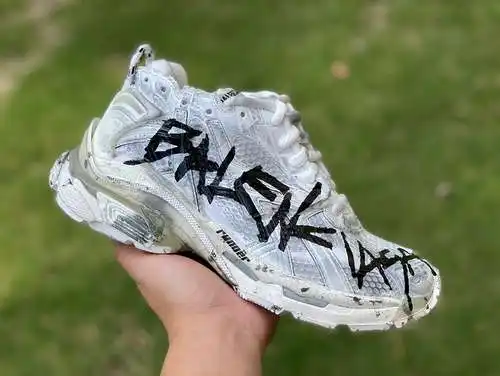 Balenciaga 7.0 blanco y negro pintado a mano Balenciaga Runner Graffti zapatos deportivos y casual c