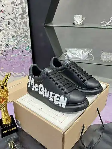 McQueen* Zapatos de hombre y mujer Código: 0526C60 Talla: Talla de mujer 35-40, Talla de hombre 39-4