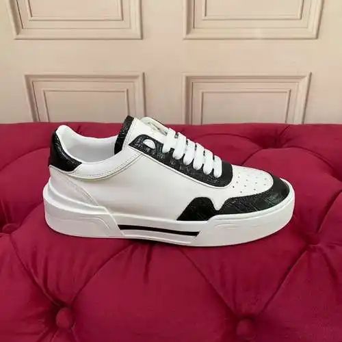 Modelo de pareja Dolce & Gabbana Código: 0717C60 Talla: 35-45