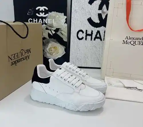 McQueen* Modelo Pareja Código: 0717C60 Talla: Mujer 34-39, Hombre 38-46 (Mujer 34 40 41 Hombre 38 45