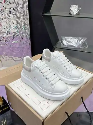 McQueen* Zapatos de hombre y mujer Código: 0526C40 Talla: Talla de mujer 35-40, Talla de hombre 39-4