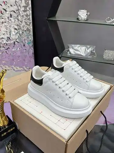 McQueen* Zapatos de hombre y mujer Código: 0526C40 Talla: Talla de mujer 35-40, Talla de hombre 39-4