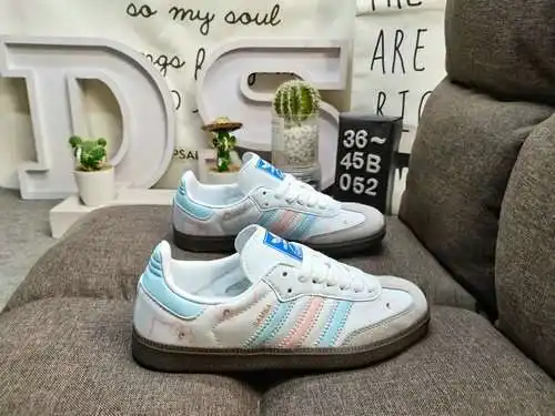 052DAdidas originals Busenitz Vulc adidas Casi 70 años de originales clásicos hechos de gamuza origi