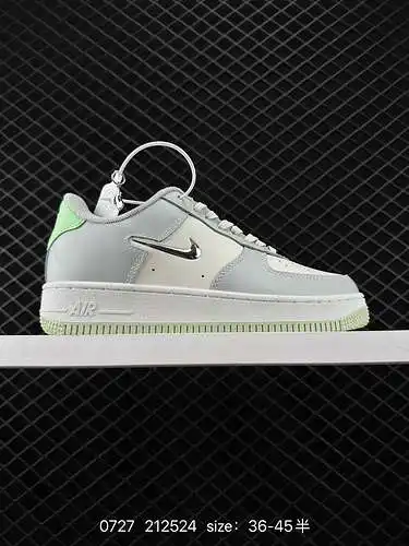 2 Nike Air Force Low Air Force 1 zapatillas deportivas informales, versátiles y de caña baja. La com