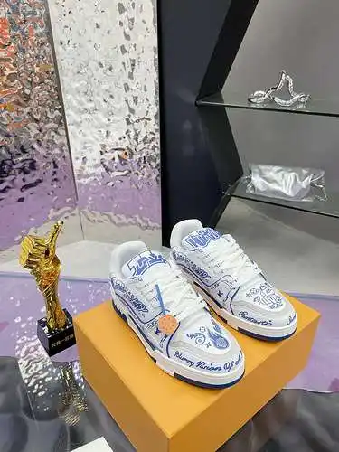 Código de modelo LV Couple: 0725D60 Talla: Mujer 35-40 Hombre 39-44 (45 está hecho a medida y no se 