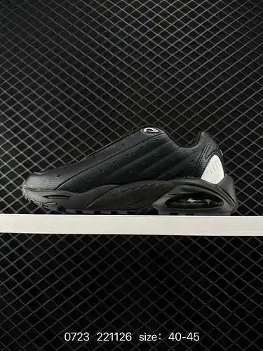 3 NOCTA El zapato presenta un diseño natural que combina comodidad y rendimiento para mostrar a Nik
