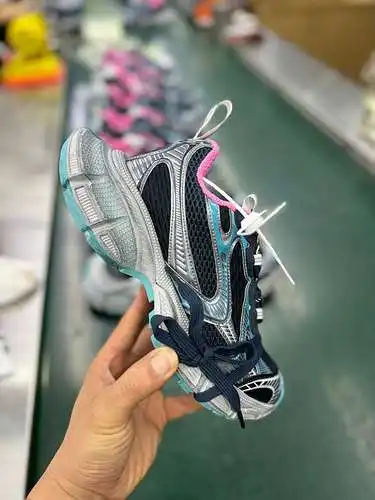 Balenciaga Balenciaga 3XL Zapatos de papá desgastados de décima generación