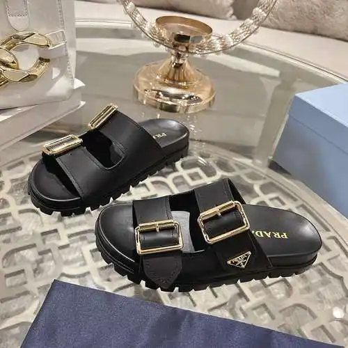 Prada Couple Model Code: 0717C00 Size: Female 35-40, Male 38-45