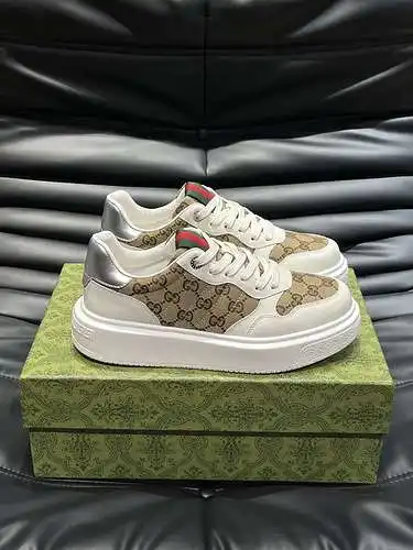 Zapatos de hombre GUCCI Código: 0727B90 Talla: 38-44 (45 personalizados)