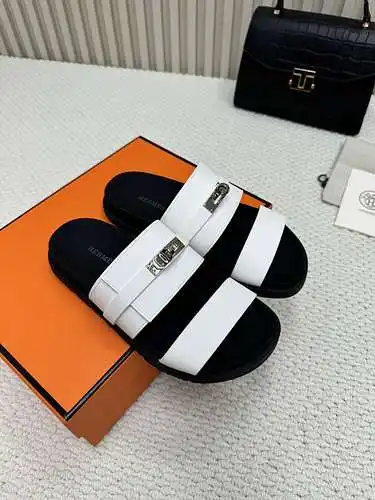Hermes Pareja Modelo Codificación: 0725C30 Talla: Mujer Código: 34-40 (Mujer 41 personalizado) Hombr