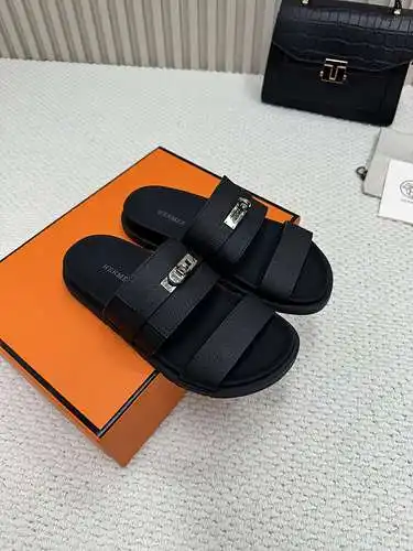 Hermes Pareja Modelo Codificación: 0725C30 Talla: Mujer Código: 34-40 (Mujer 41 personalizado) Hombr