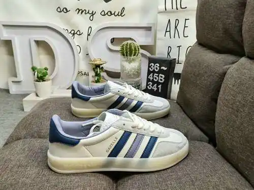 341D Zapatillas de deporte de corte bajo, ligeras y resistentes al desgaste casual para interiores G