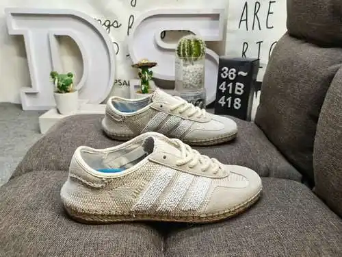 418DCLOT sx adidas Gazelle “Halo Ivory” La Gazelle “Halo Ivory” de CLOT encarna una artesanía superi