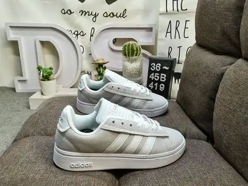 Zapatillas casual Courtbeat de caña baja, ligeras y antideslizantes 419D NEO. Inspiradas en la rica 