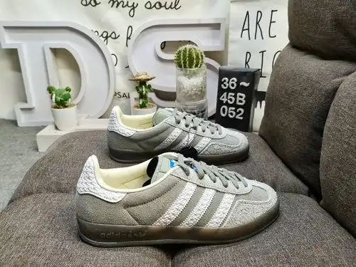 052D Zapatillas de deporte de corte bajo, ligeras y resistentes al desgaste, informales, originales,