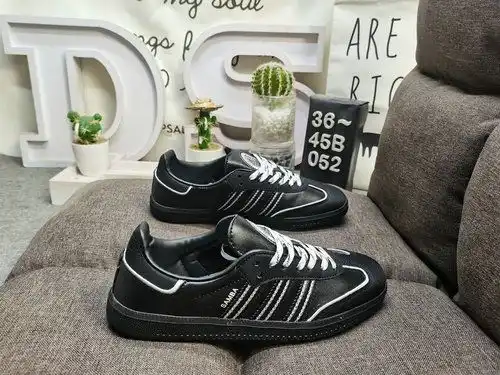 052DAdidas originals Busenitz Vulc adidas Casi 70 años de originales clásicos hechos de gamuza, horm