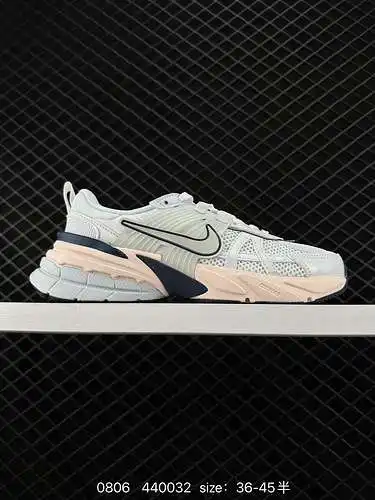 6 Nike / Nike versión original de desarrollo en papel final, con cuero espacial combinado con materi