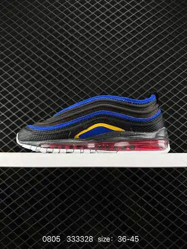 El logotipo swoosh del 4 Nike / Nike Air Max terrascape 97 fue amplificado y colocado más cerca del 