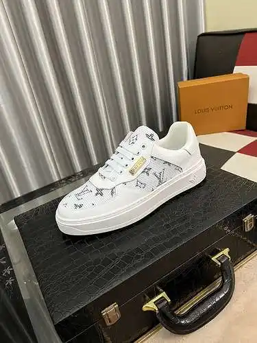 Código de calzado masculino lv: 0810b30 talla: 38 - 44