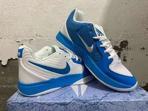 Blanco y azul 40 - 46