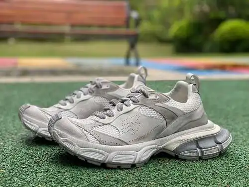 Versión presidencial gris de los ojos blancos de la red 3xl de la familia balenciaga, la familia bal