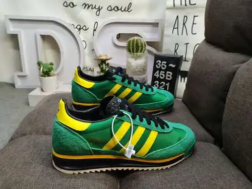 La serie de zapatillas deportivas retro 321dadidas es popular en todo el mundo. Aprovechando esta ol