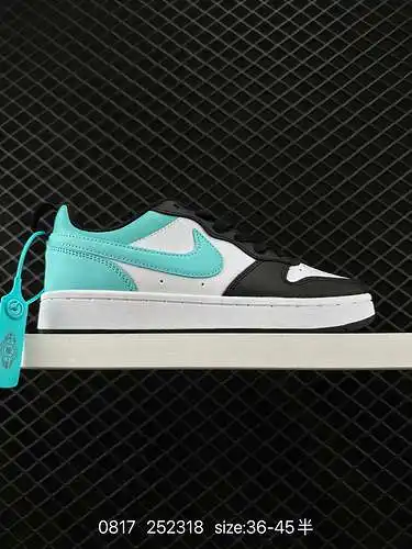 9 Nike Court Vision artículos de bajo rendimiento. Mira este par de zapatos blancos y blancos por de