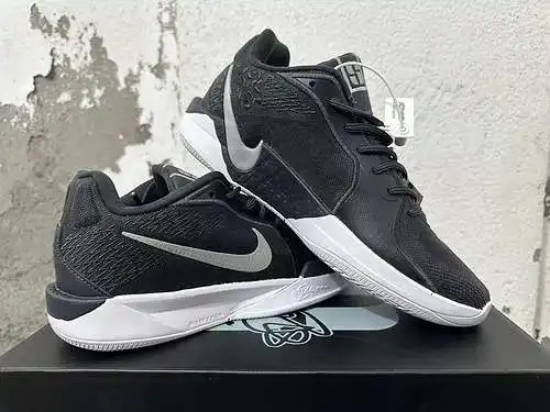 Blanco y negro 36 - 46