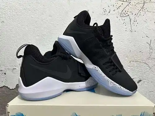 Blanco y negro 40 - 46