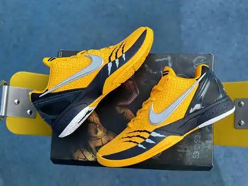 Kobe 6 pro Wolverine
