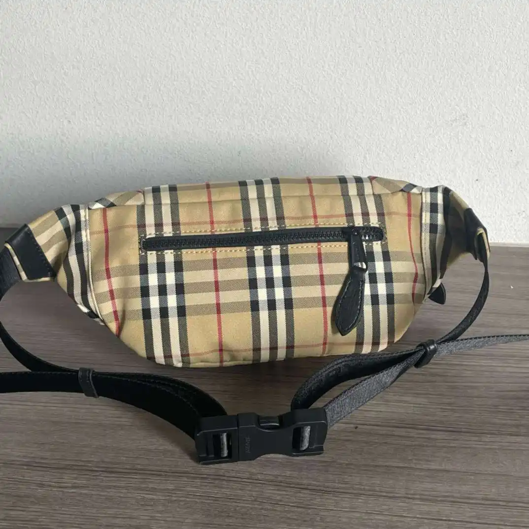 KK03550 (3).webp
