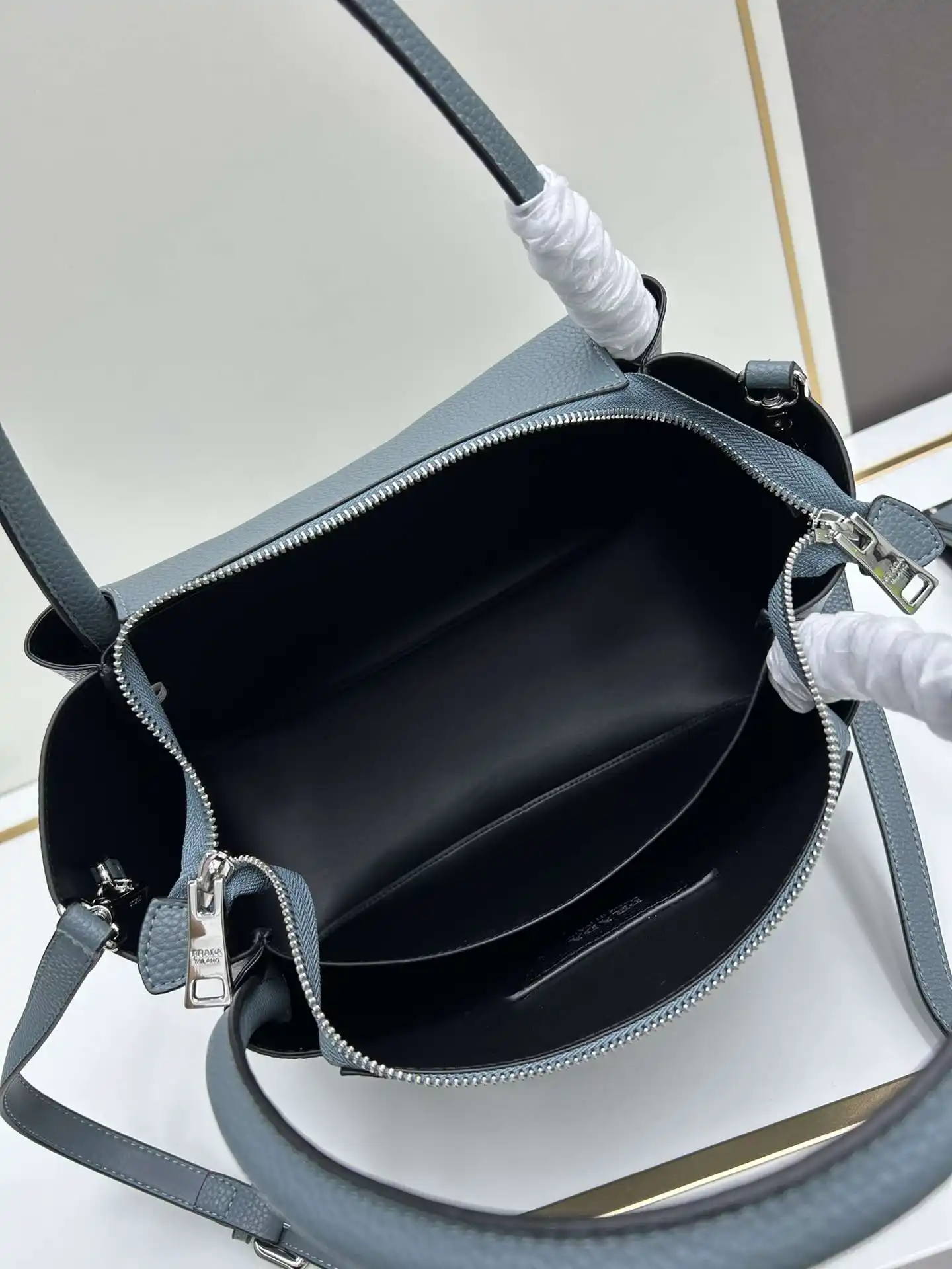 HW003050 (2).webp