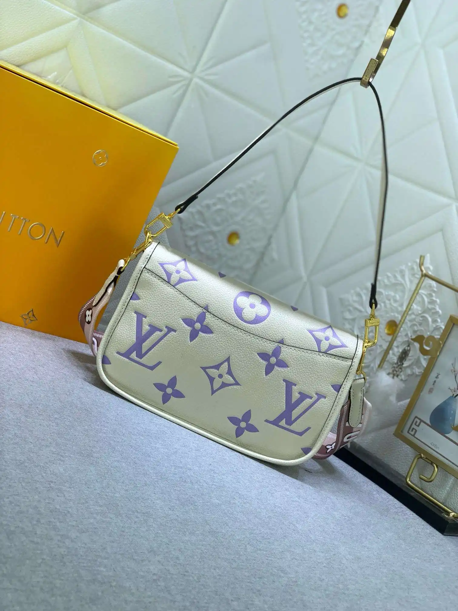 KK01750 (13).webp