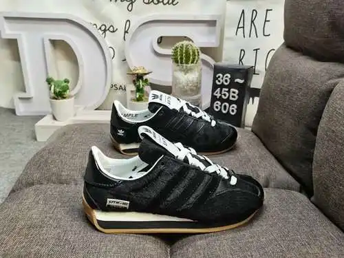 606 dadias x Song for the MUTE colaboran con Adidas Originals y la marca de moda Song for a MUTE par