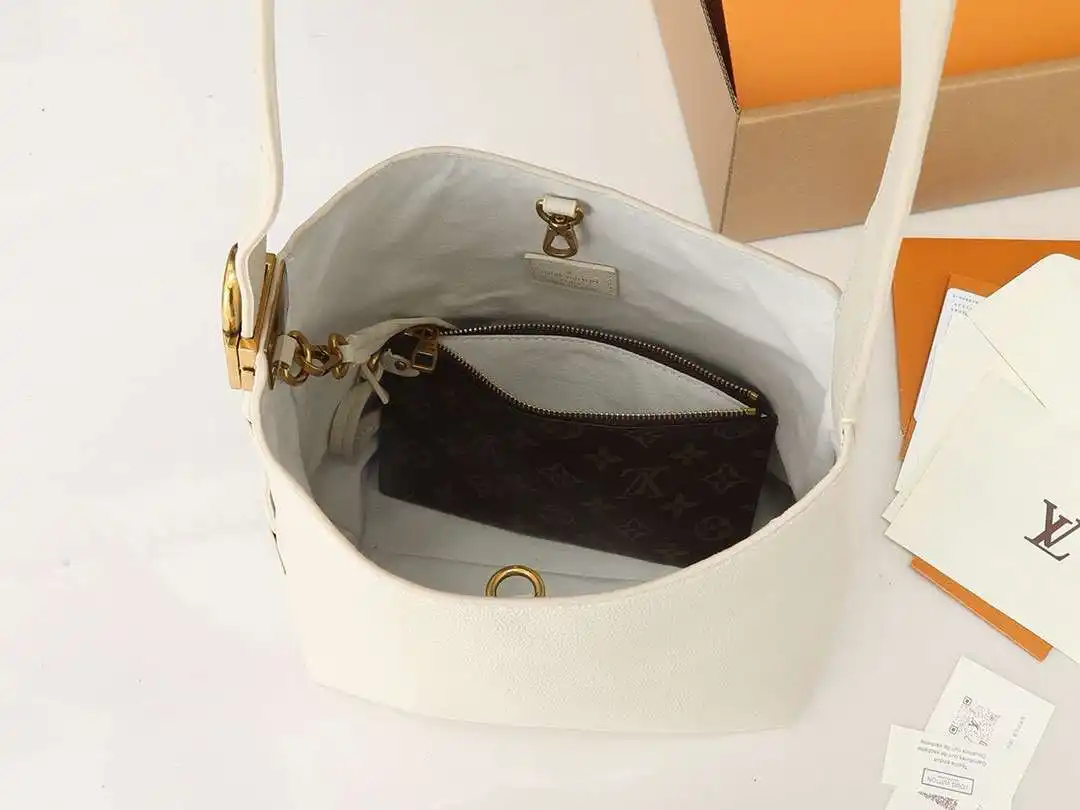 KK01850 (10).webp